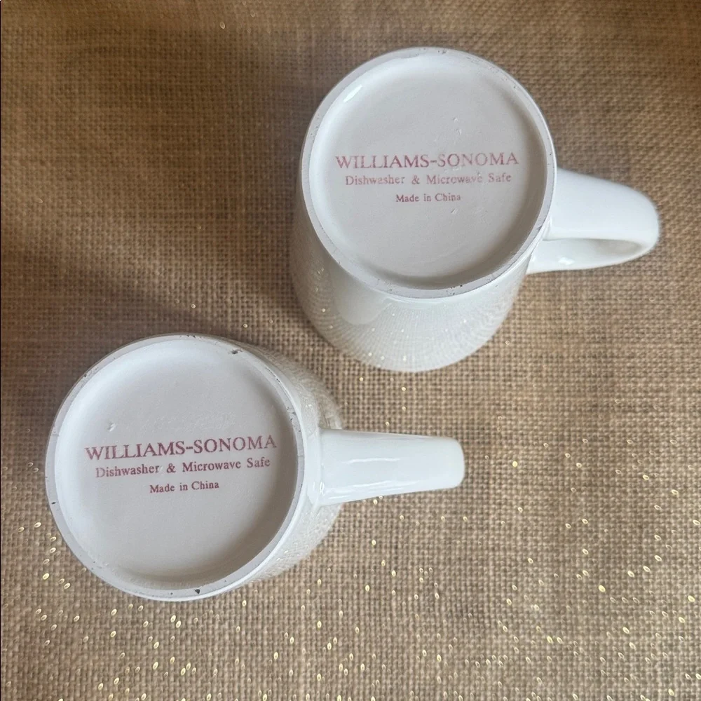 Williams Sonoma Hot Holiday Drinks White Ceramic Mugs Red Accents 10oz Winter